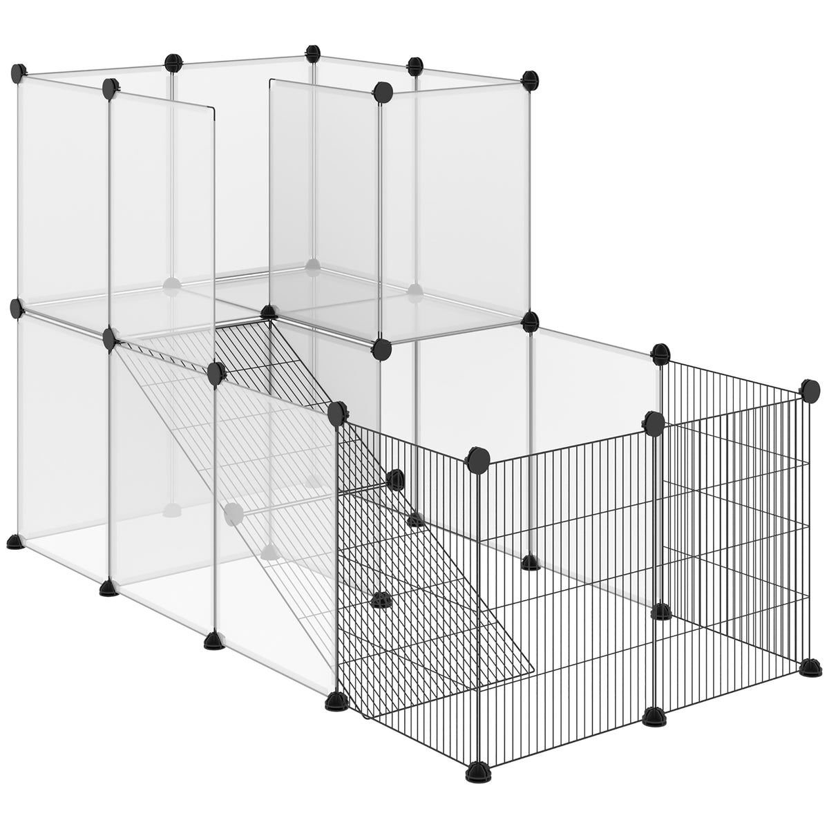 Enclos modulable à panneaux pleins vu de trois quarts, rampe et plateforme en place